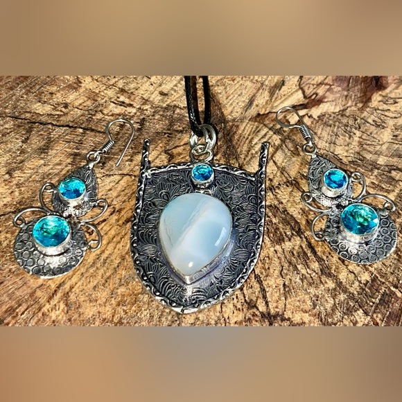 Caribbean Larimar Pendant & Earrings - Picture 3 of 8